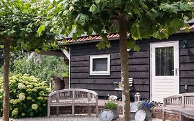 Bed&Breakfast De Schuur Inn