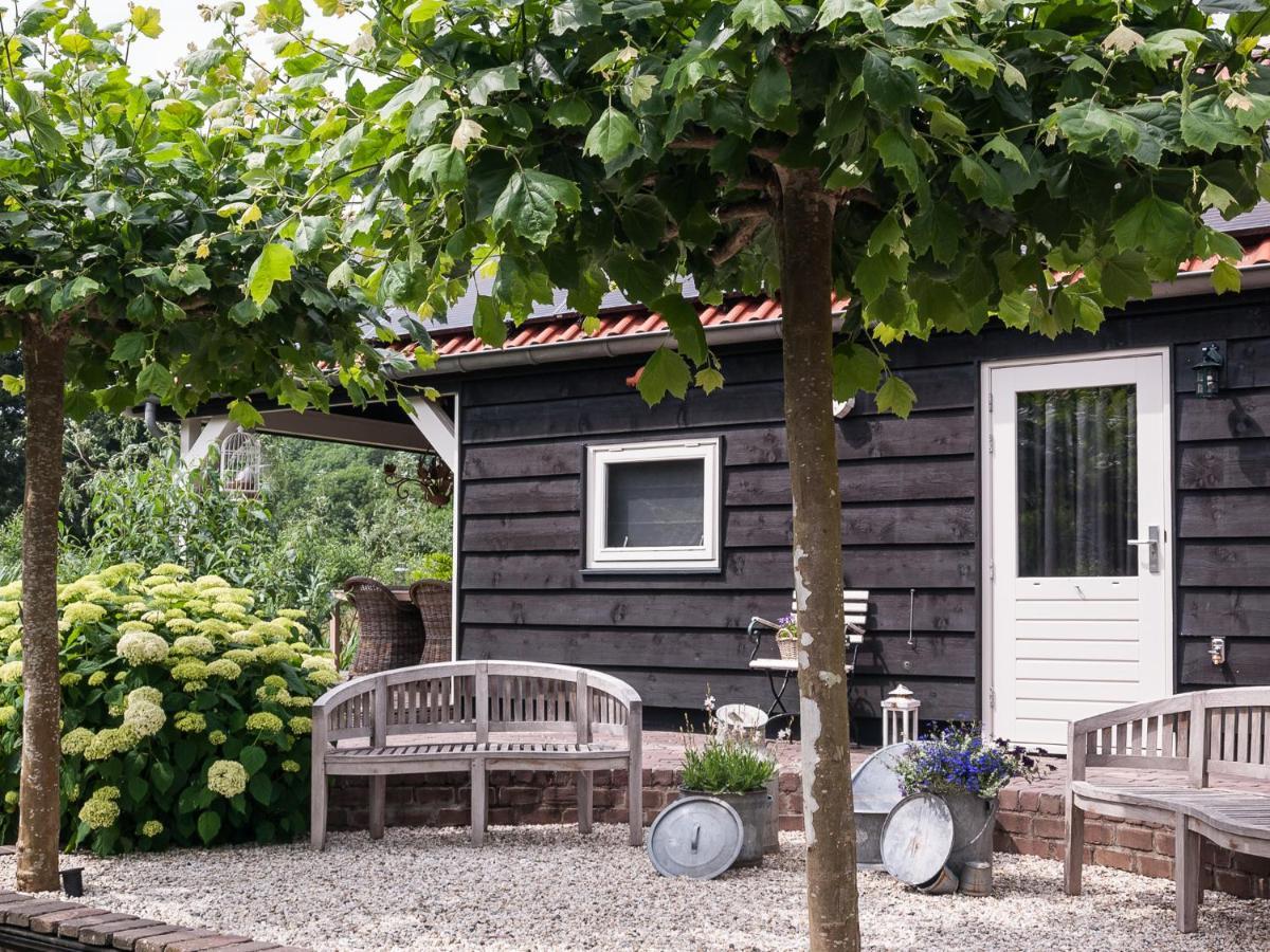 Bed&Breakfast De Schuur Inn Numansdorp Exterior foto